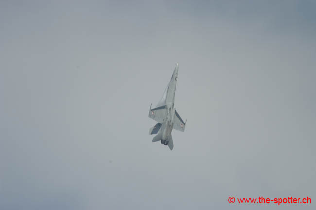 Swiss-F-18C (17)