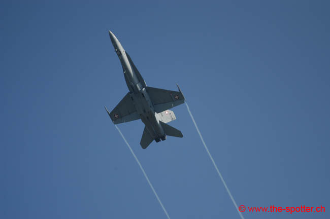 Swiss-F-18C (2)