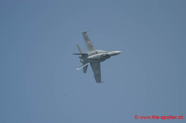 Swiss-F-18C (20)