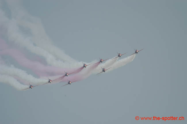 Red-Arrows (12)