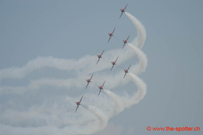 Red-Arrows (18)
