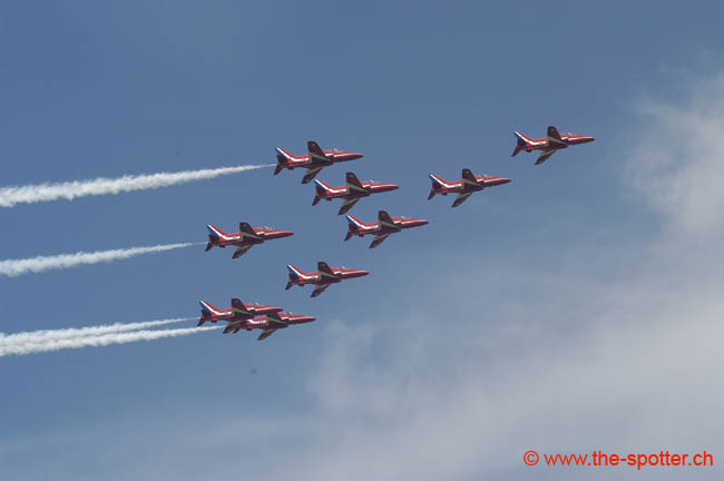 Red-Arrows (20)