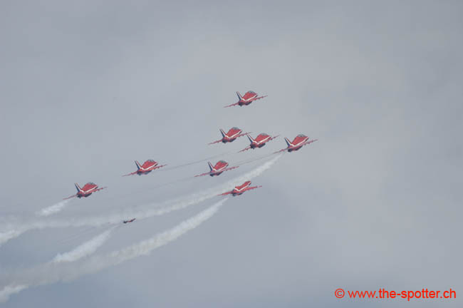Red-Arrows (21)