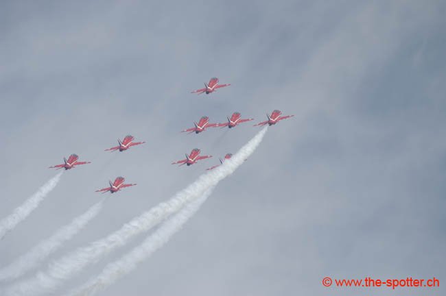 Red-Arrows (22)
