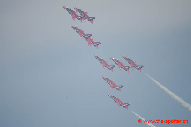 Red-Arrows (26)