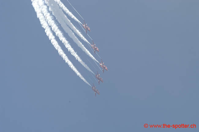 Red-Arrows (36)