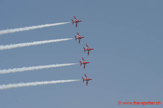 Red-Arrows (40)
