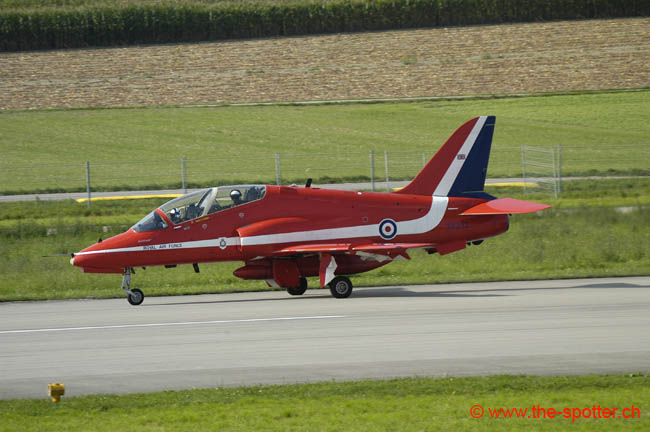 Red-Arrows (5)