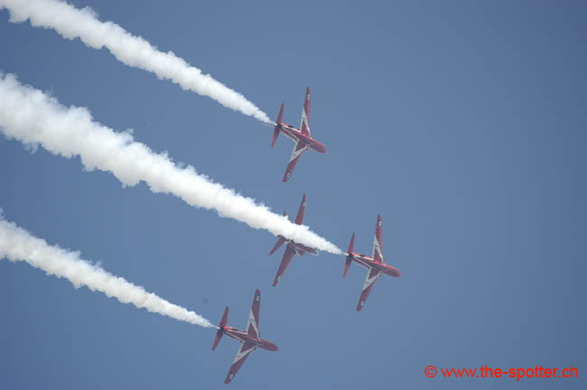 Red-Arrows (51)