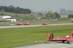 Red-Arrows (10)