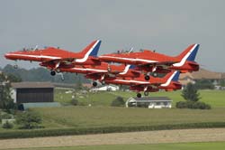 Red-Arrows (11)