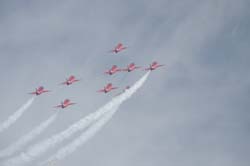 Red-Arrows (22)