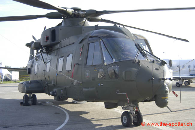Eh-101-Merlin (3)