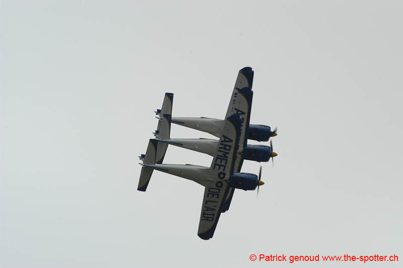 YVAIR05 in flight-1028