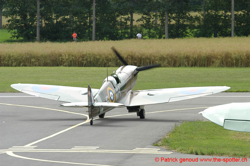 YVAIR05 in flight-1043