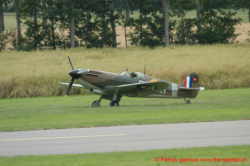 YVAIR05 in flight-1049