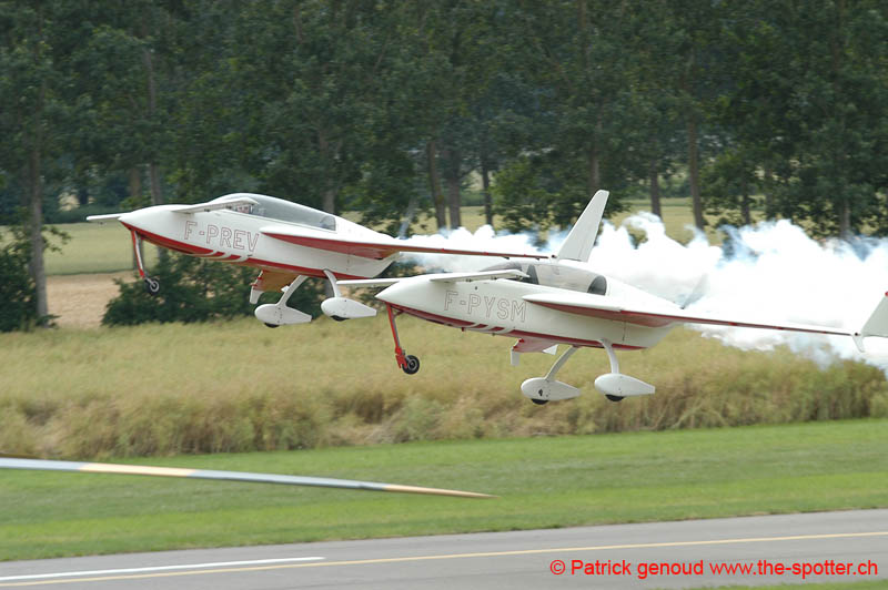YVAIR05 in flight-1050