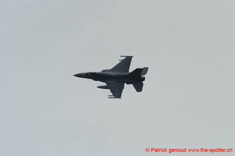 YVAIR05 in flight-1082