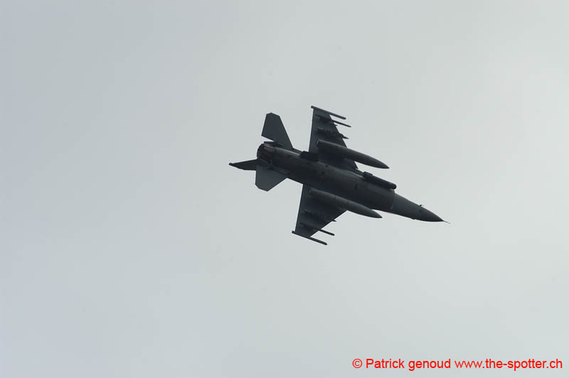 YVAIR05 in flight-1083