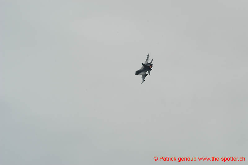 YVAIR05 in flight-1086