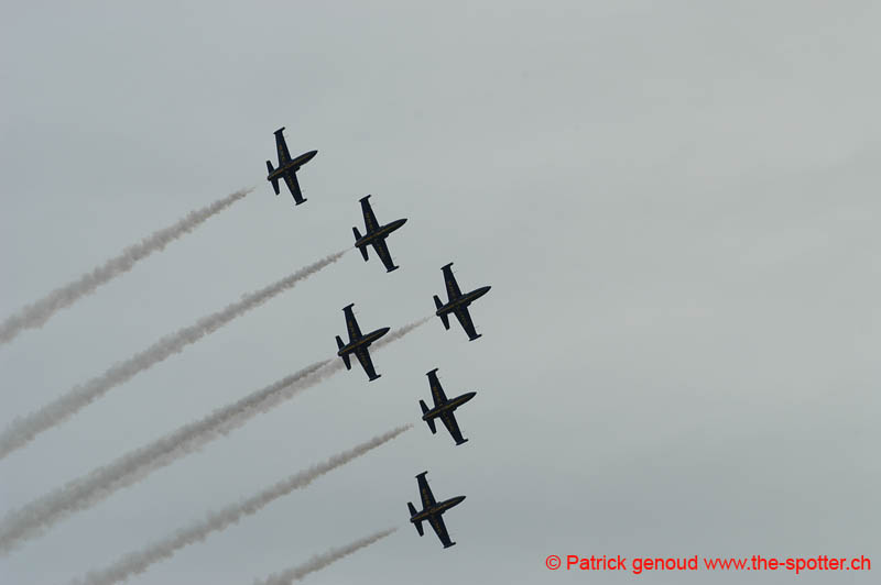 YVAIR05 in flight-1098