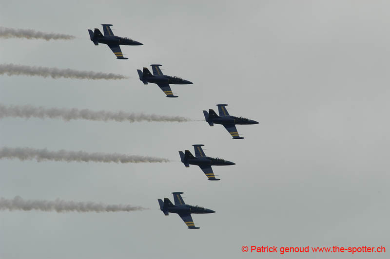 YVAIR05 in flight-1105