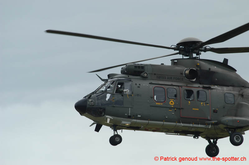 YVAIR05 in flight-1123