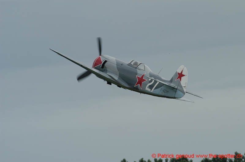 YVAIR05 in flight-1127