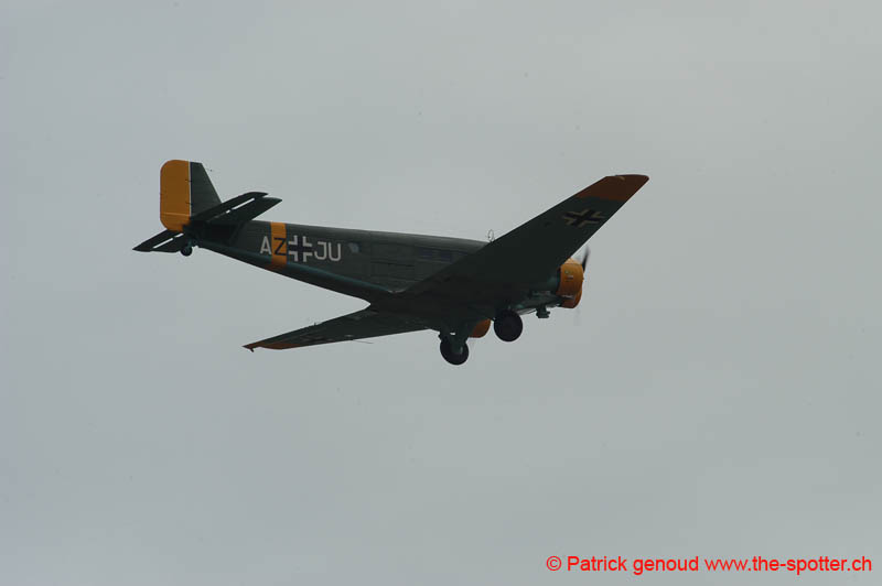 YVAIR05 in flight-1143