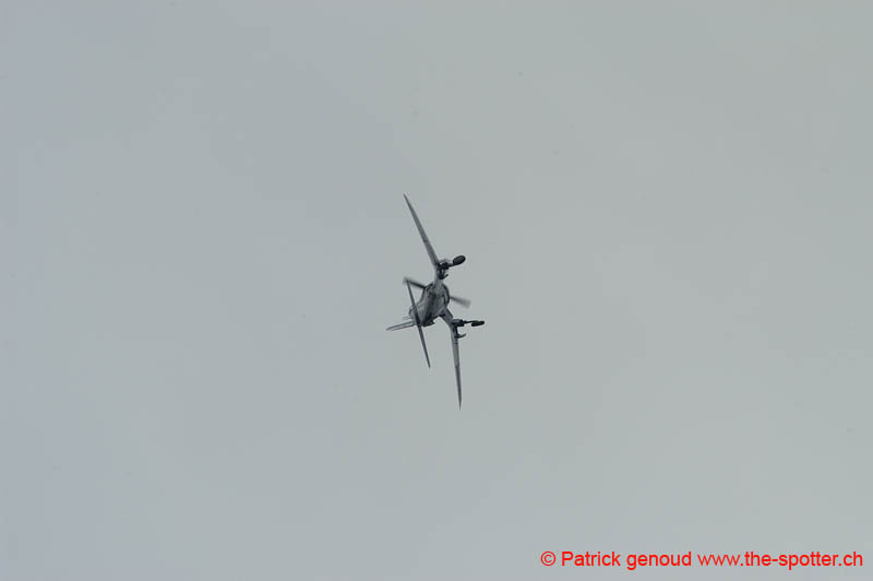 YVAIR05 in flight-1202