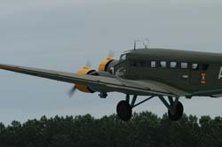 YVAIR05 in flight-1140