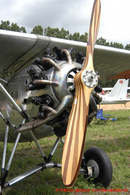 YVAIR05-static-1035