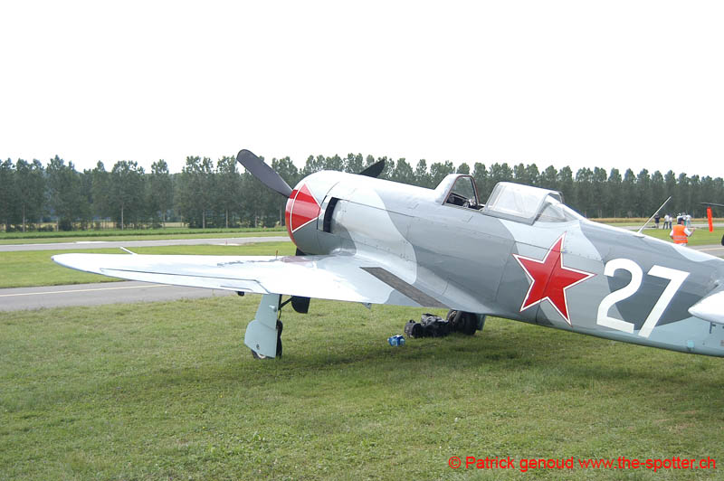 YVAIR05-static-1056
