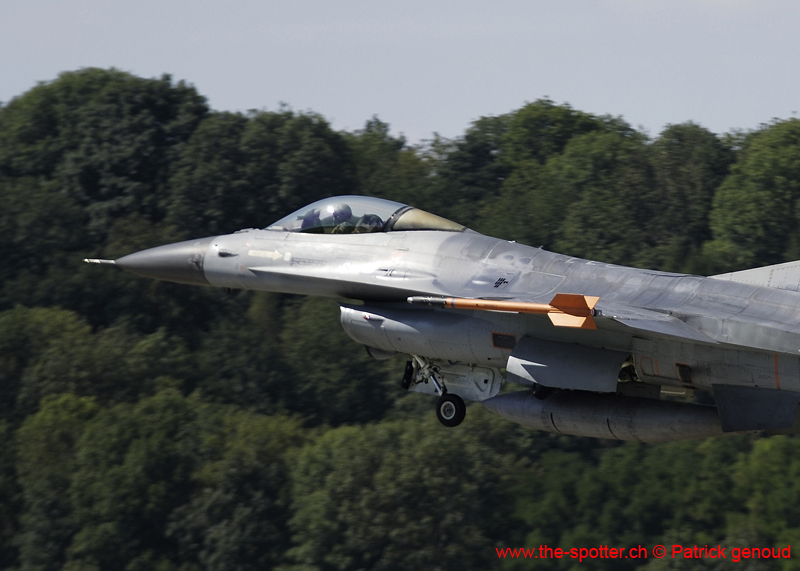 Falcon VS Hornet 23-24.08111