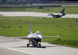 Falcon VS Hornet 23-24.08121
