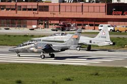 alpha jet cazaux 25-10-142