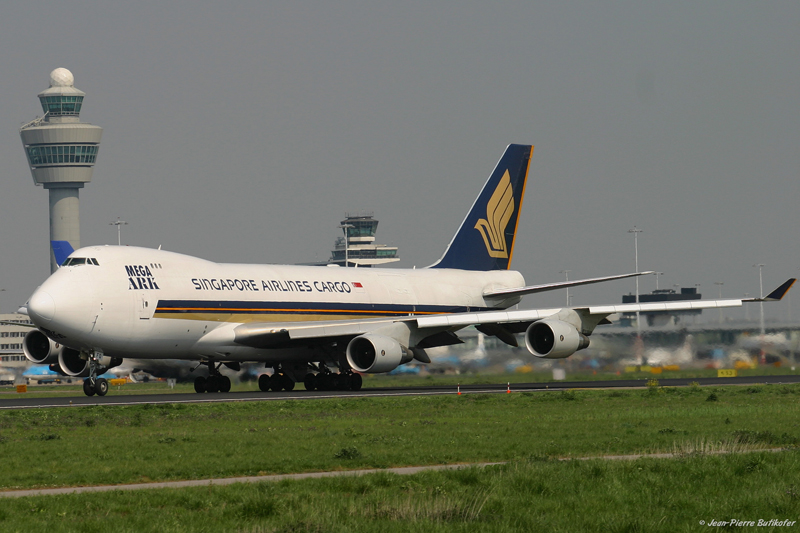 AMS 070425 63-Boeing B-747 9V-SFQ Singapore Airlines Cargo