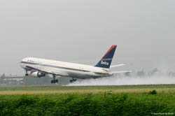AMS 060621 10-Boeing B-767 N1602 Delta Airlines