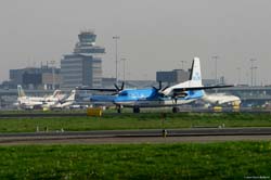 AMS 070425 17-Fokker F-50 PH-LXR KLM Cityhopper