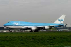 AMS 070425 38-Boeing B-747 PH-BFM KLM Asia