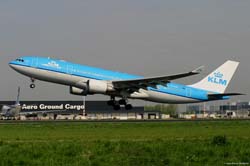 AMS 070425 48-Airbus A-330 PH-AOF KLM