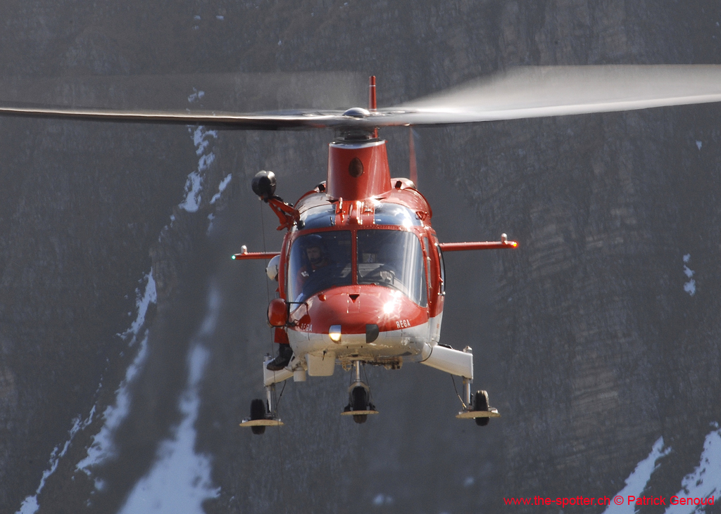axalp-09-10-307
