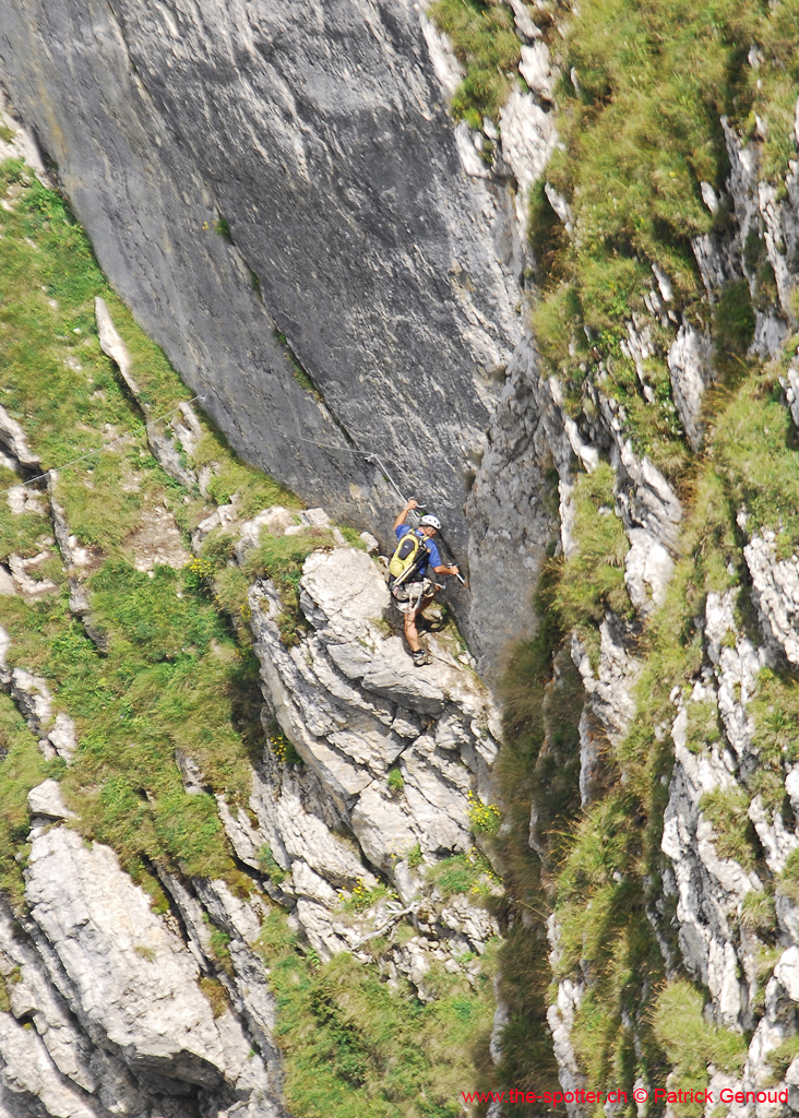 heliswiss-25-08-136