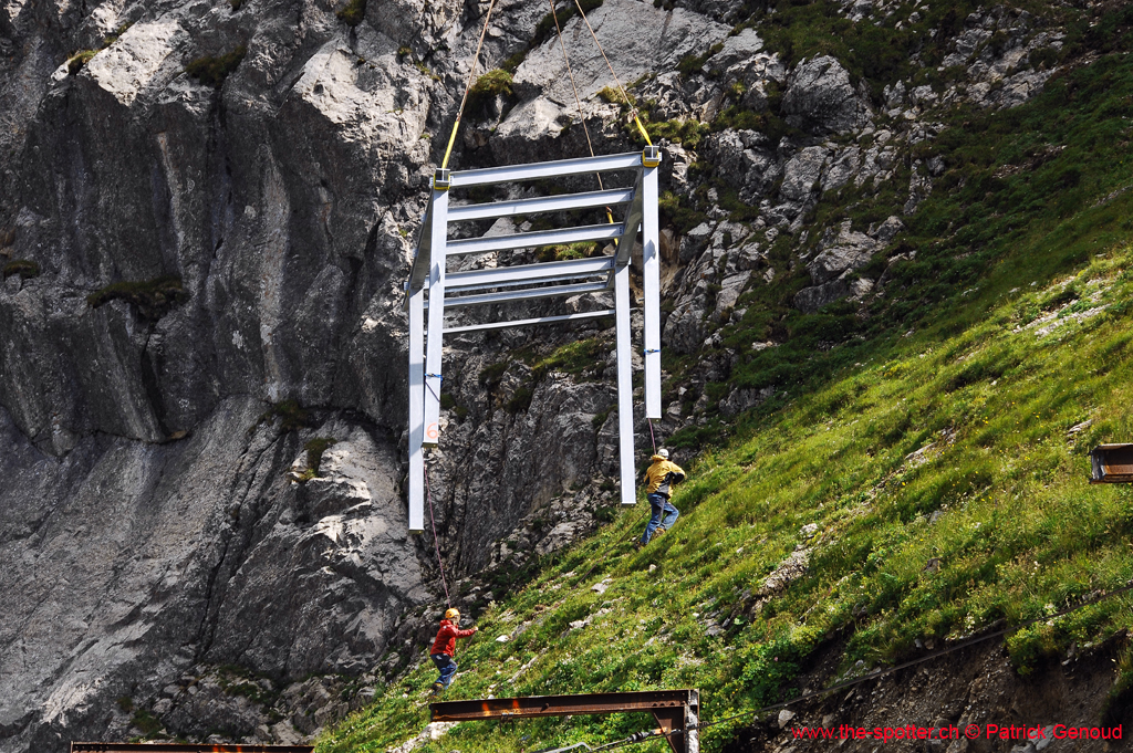heliswiss-25-08-190