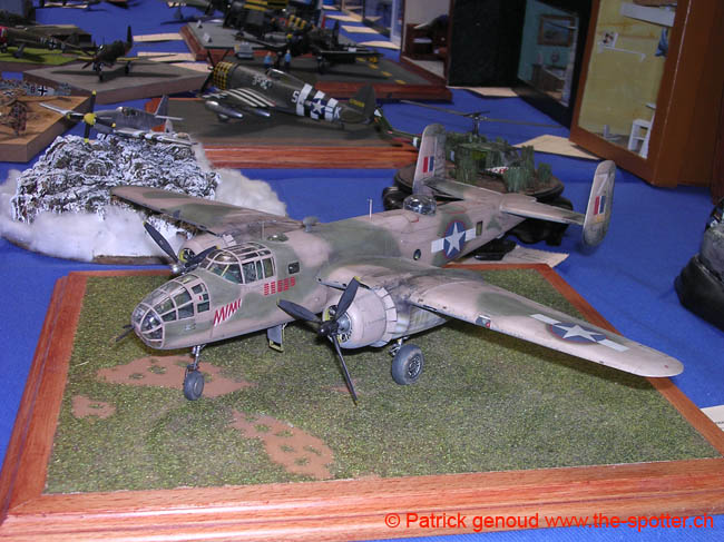 Mo-miniature17-06-04