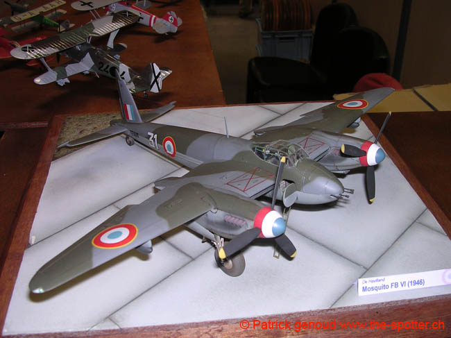 Mo-miniature19-06-04