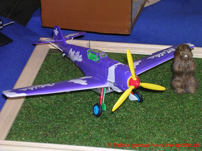 Mo-miniature4-06-04
