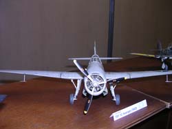 Mo-miniature16-06-04