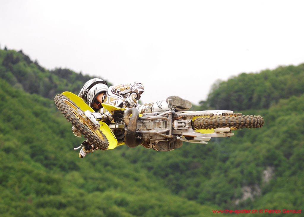 cross-17-05-08-105