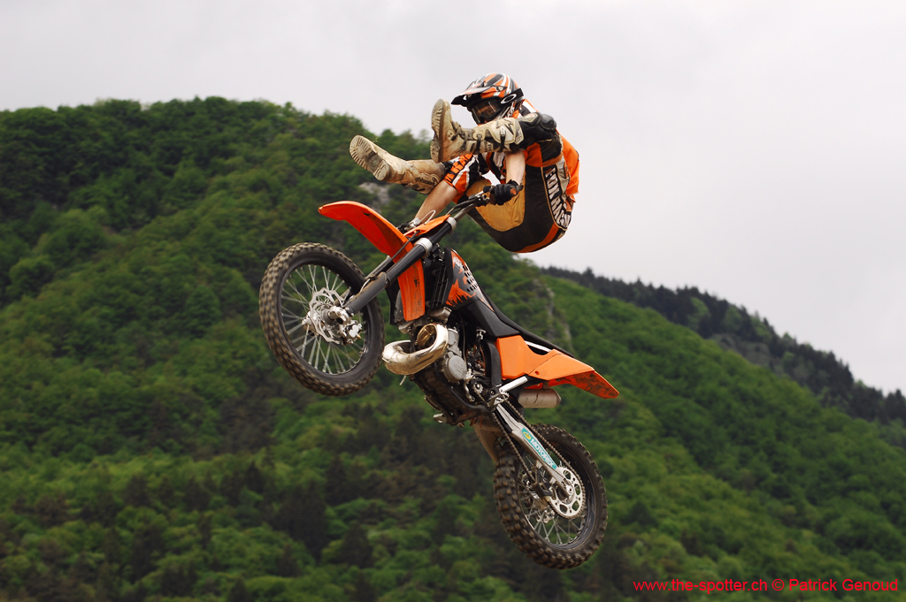 cross-17-05-08-111